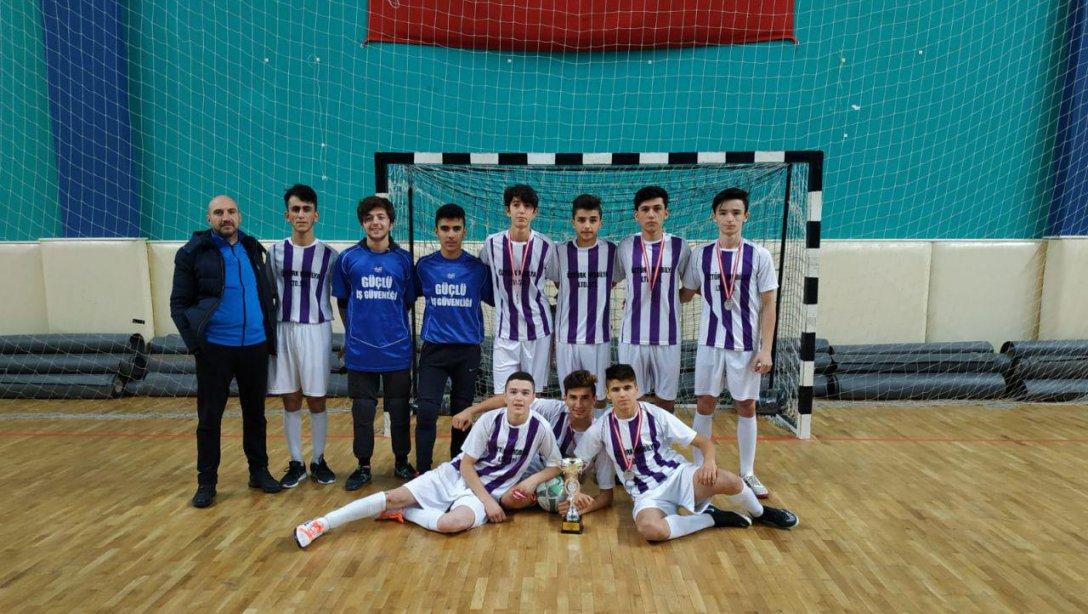 15 Temmuz Şehitleri Anadolu Lisesi Futsalda İl İkincisi Oldu