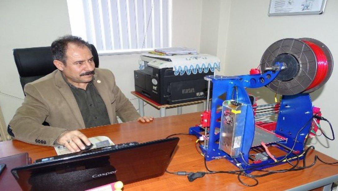 Müdür Yardımcısı, 5 bin TL'lik 3D yazıcı projesini 1000 TL'ye mal etti
