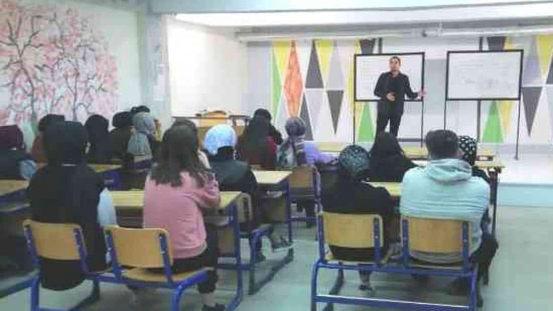 15 Temmuz Şehitleri Anadolu Lisesinde Özel Eğitim Öğretmenliği mesleği tanıtıldı
