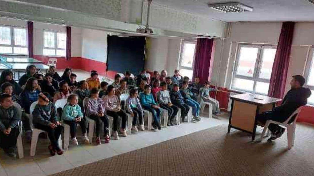 Karbasan Ortaokulu'nda meslek tanıtımı